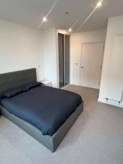 Stunning One Bedroom Apartment London Exterior photo